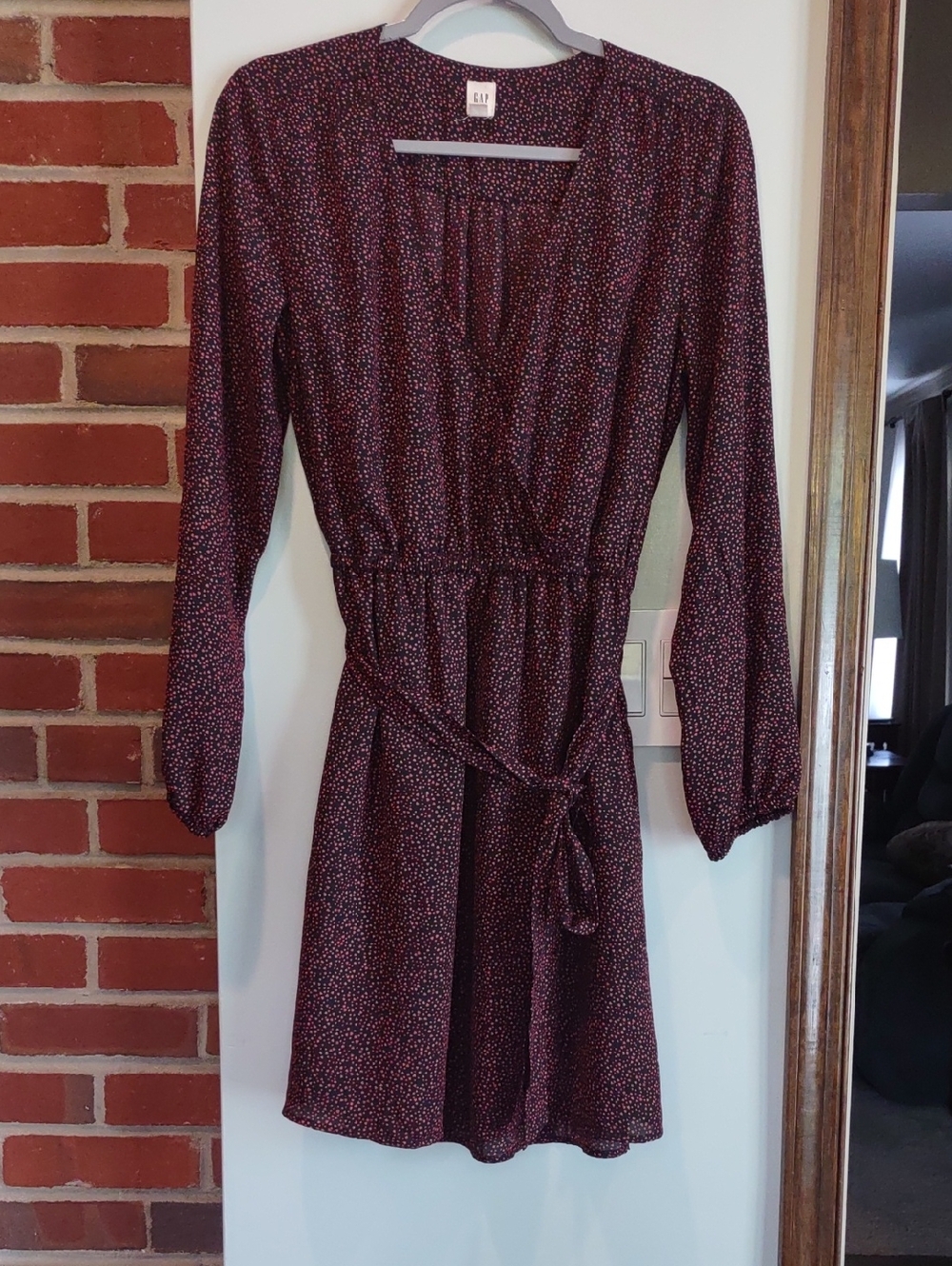 Gap, Shirt Dress, V neck, Pockets, Size S, Black With Red, Like New